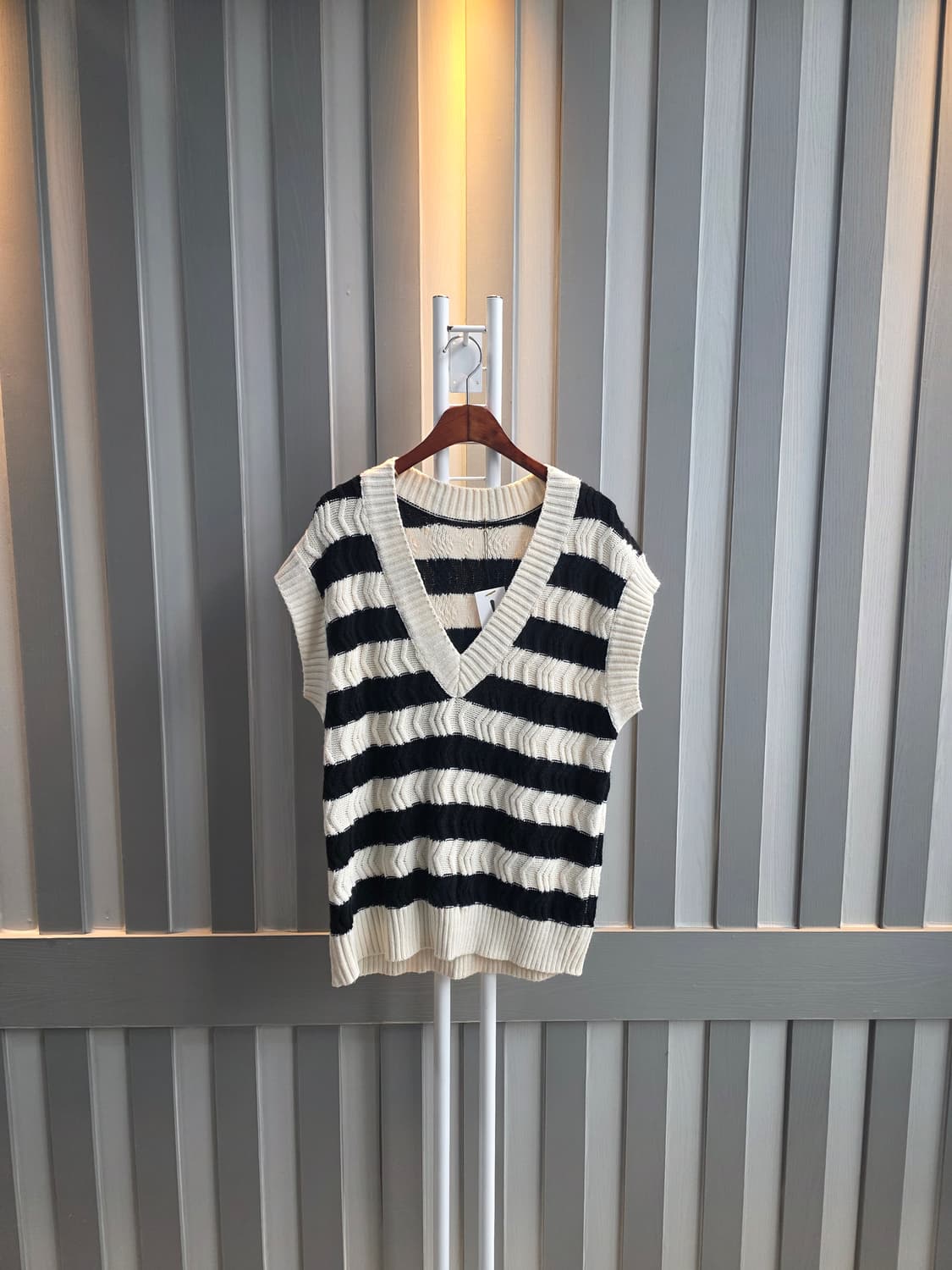 단가라 니트 조끼 상품이미지1