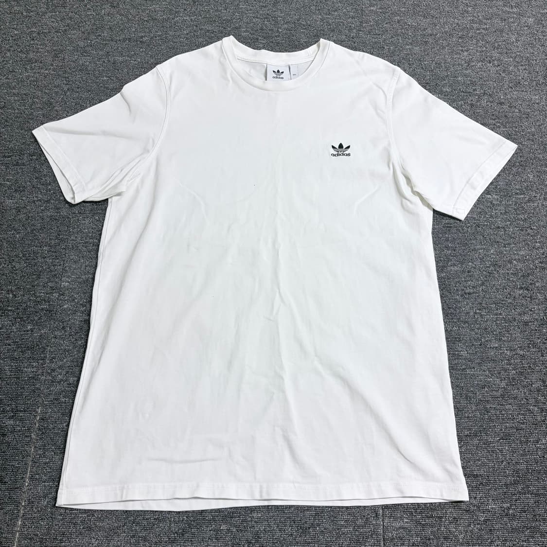 아디다스 스탠다드 반팔티 상품이미지1