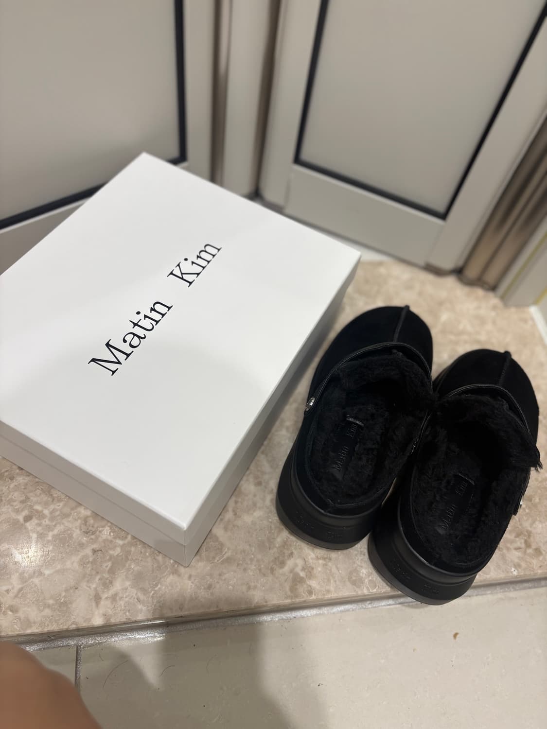 마뗑킴 25FW 무스탕 블로퍼 240 상품이미지3