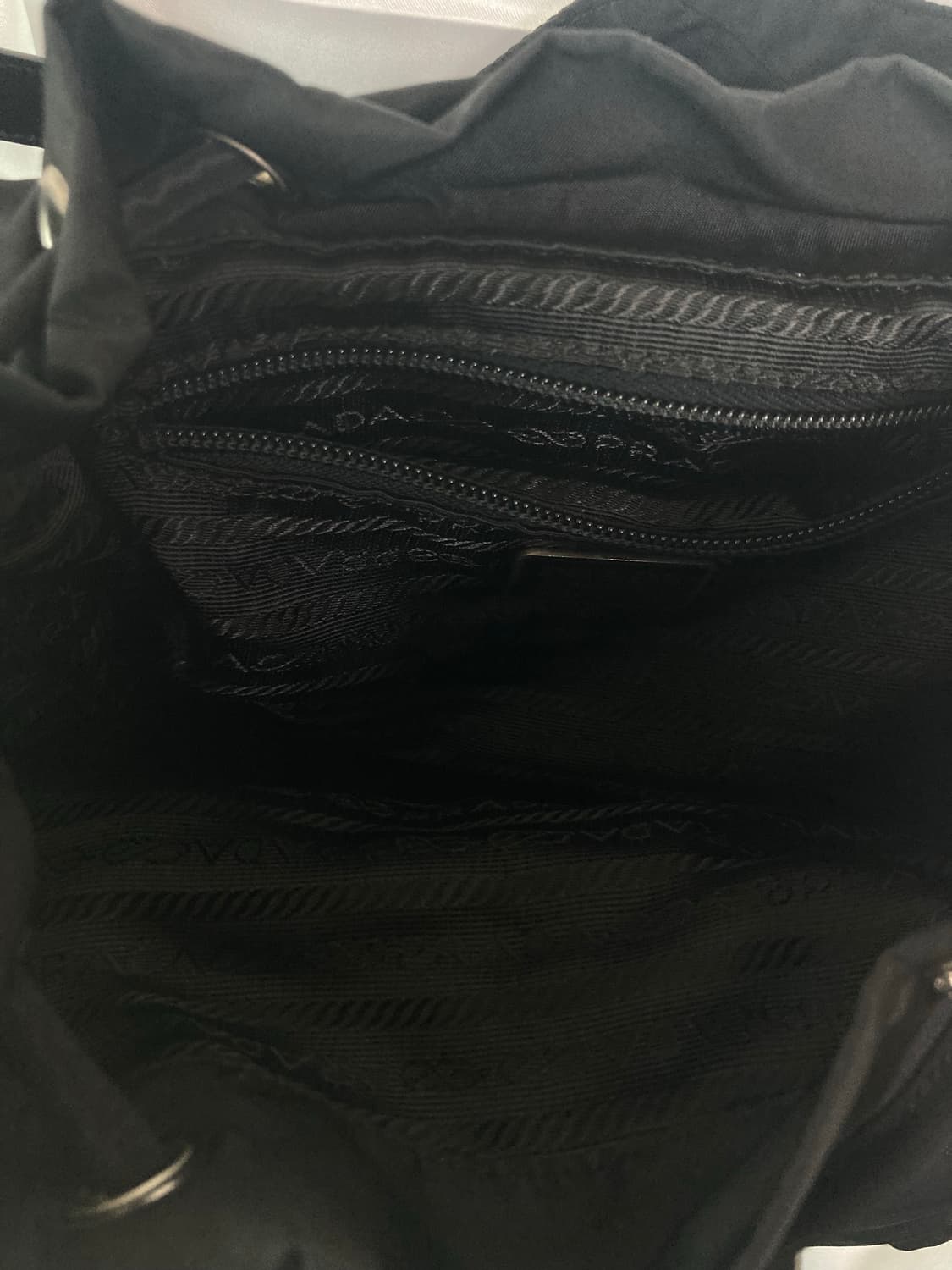 프라다 포코노 백팩 상품이미지9