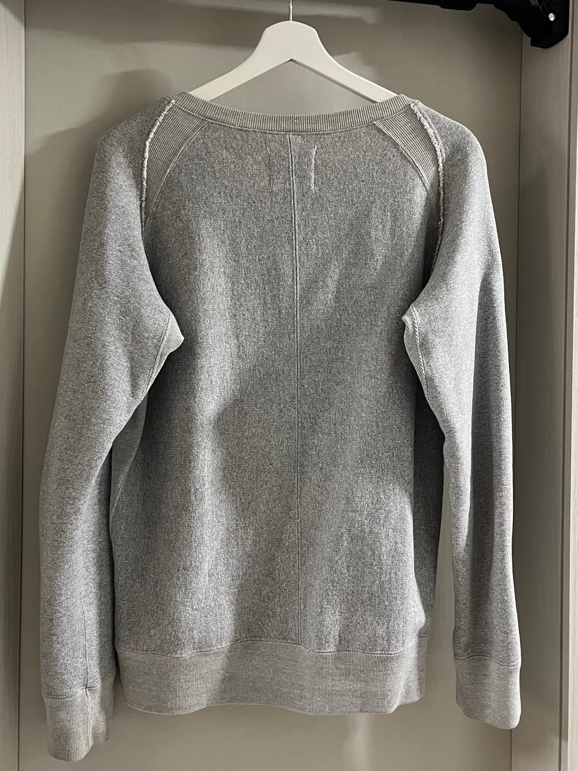 [44] 솔로이스트 스웻셔츠 상품이미지2