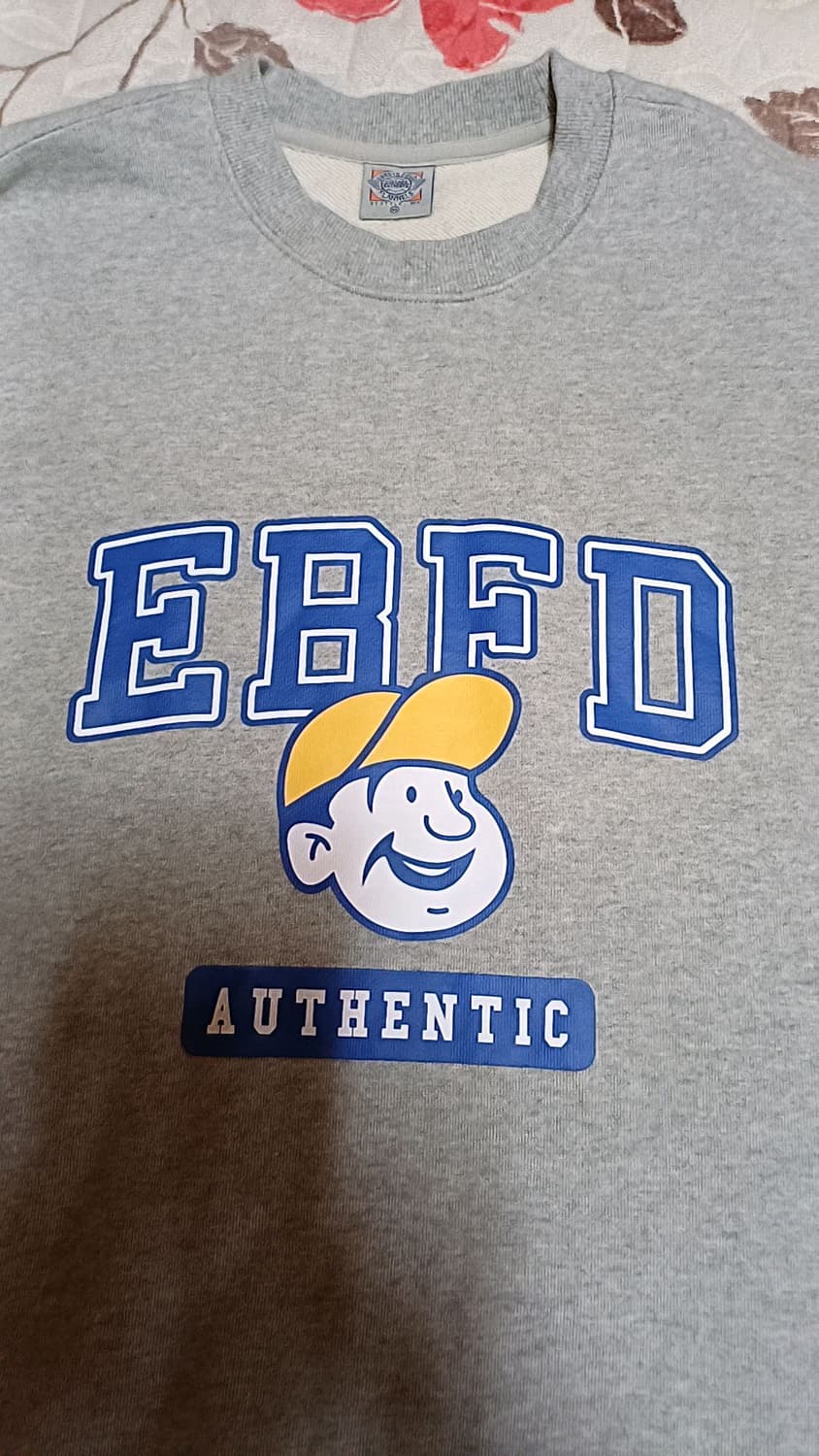 이벳필드 맨투맨 실측110 가슴60 기장74 상품이미지2