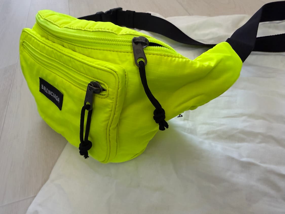 발렌시아가 익스플로러 벨트백 상품이미지5