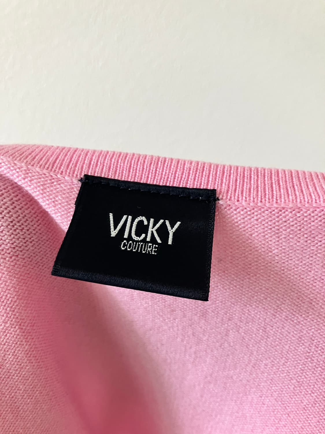 VICKY 진주버튼 딸기우유 가디건 상품이미지7