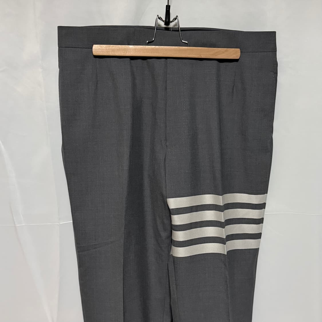[S+급/3] 톰브라운 사선완장 슬랙스 팬츠 정장 그레이 상품이미지2