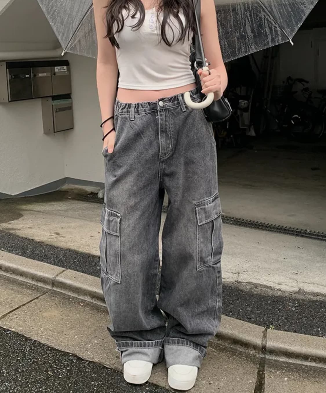 애니원모어 카고 데님 와이드 팬츠 흑청 상품이미지2