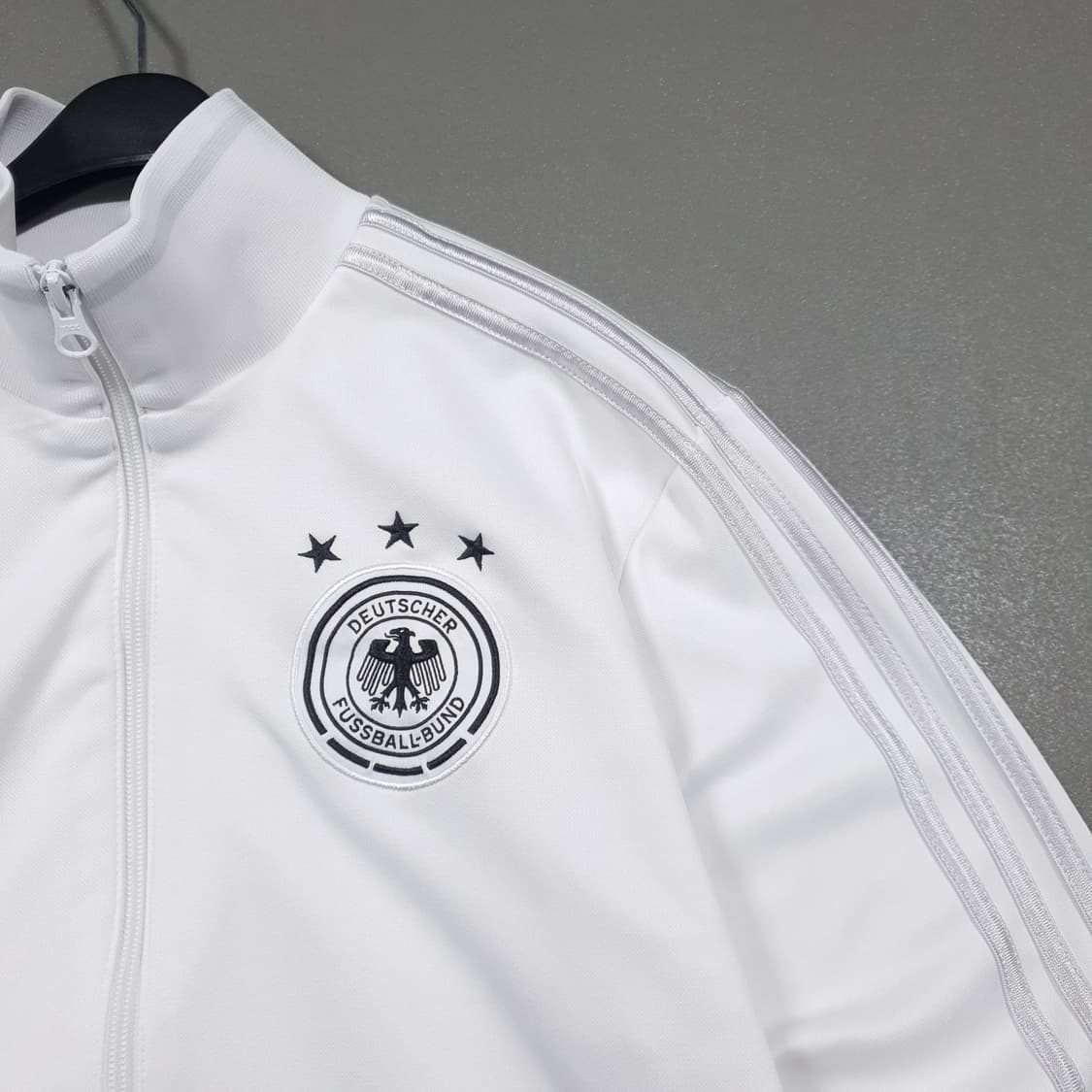 L 아디다스 희귀 대장급 독일 화이트 실버 트랙탑 져지 집업 자켓 100 상품이미지3