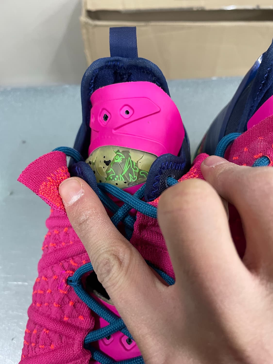 나이키 르브론 18 로스앤젤레스 275 상품이미지8