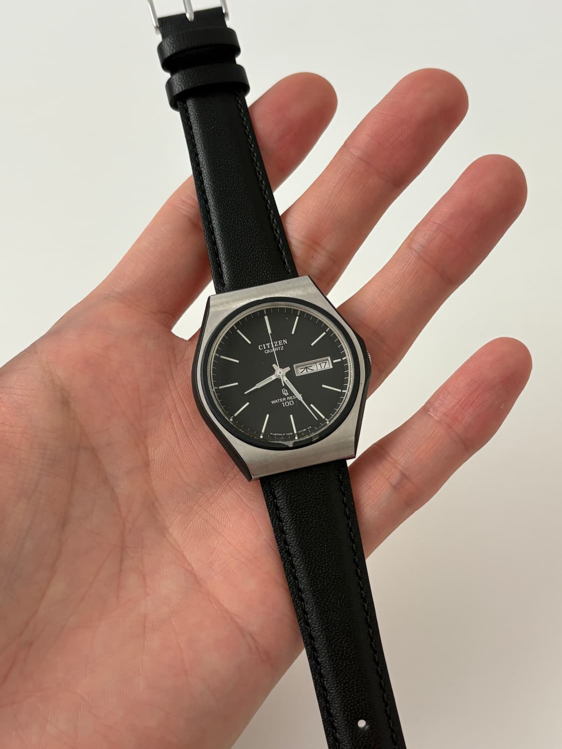 80s CQ black dial silver quartz  상품이미지1