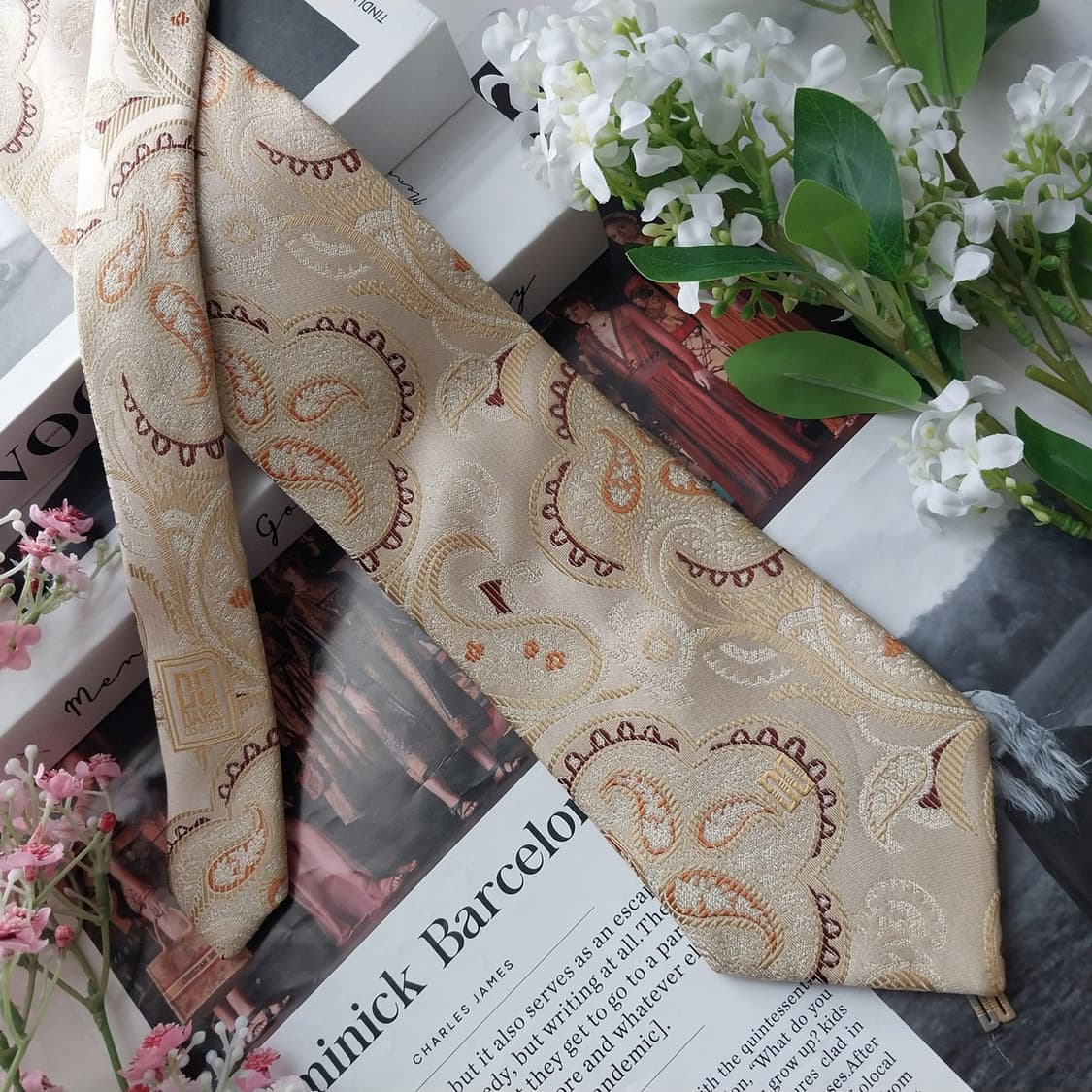 닥스 베이지 페이즐리 자카드 넥타이 9.3cm A+~A등급 K2494
 상품이미지4