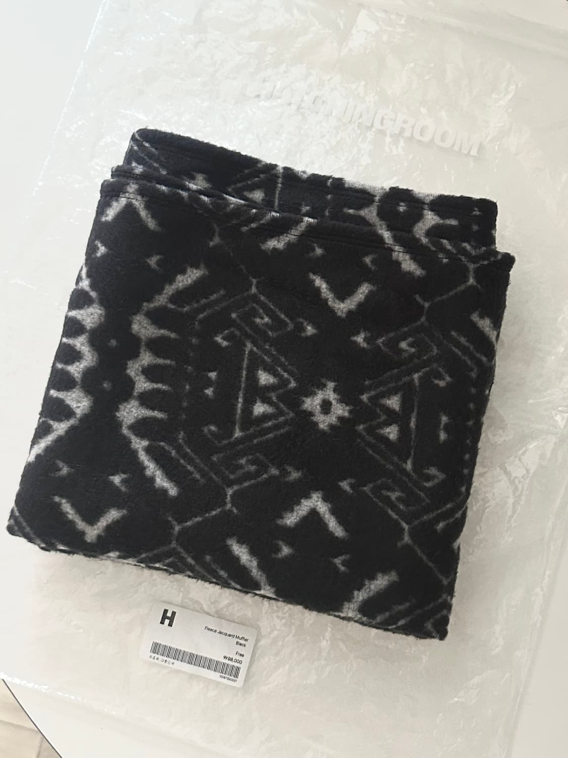 해칭룸 Fleece Jacquard Muffler  상품이미지3