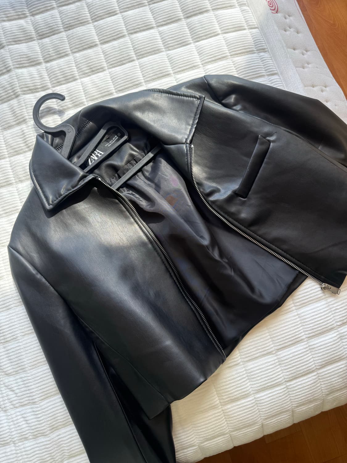 Zara 블랙 레더 숏자켓 S 상품이미지1