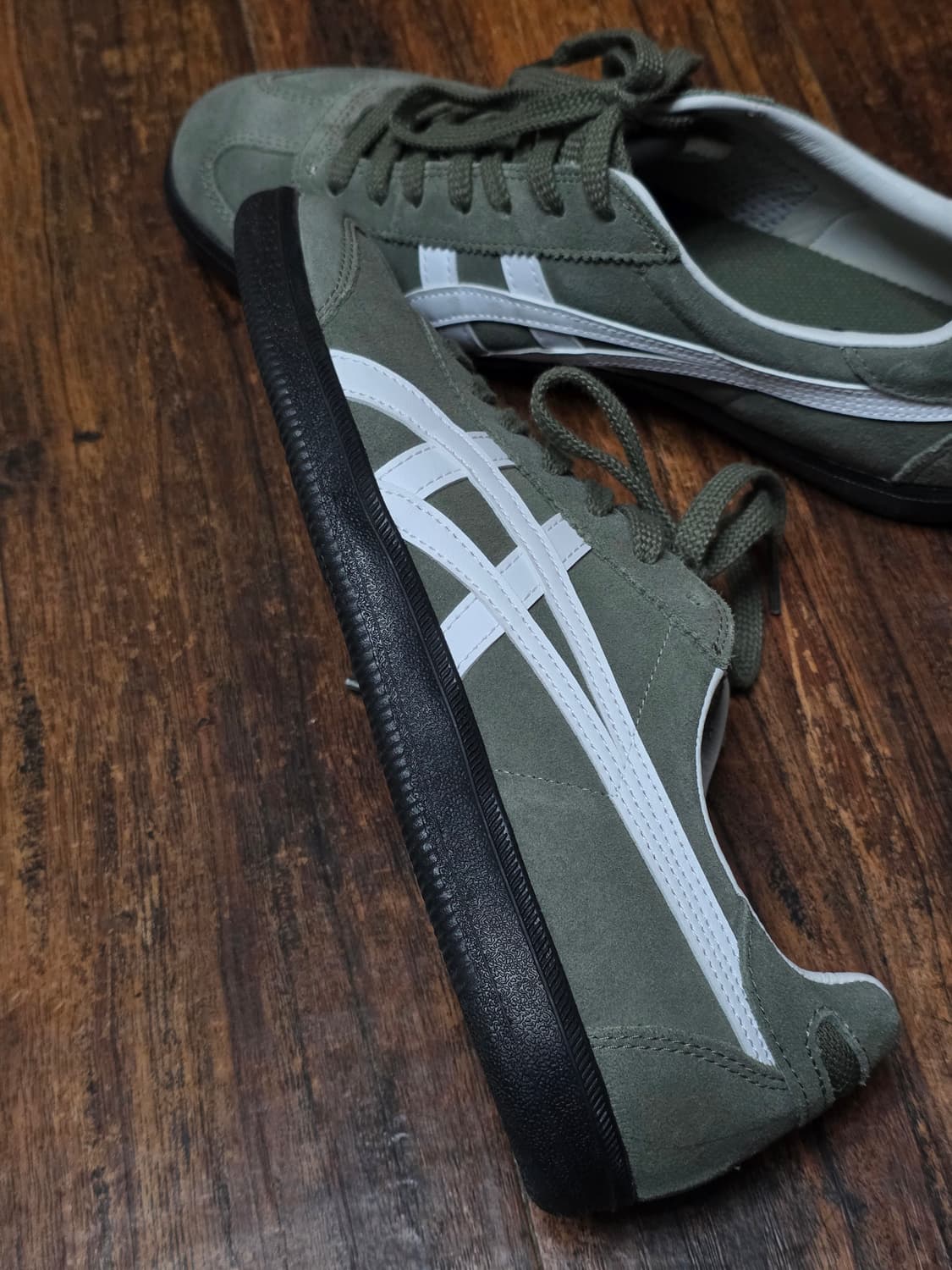 오니즈카타이거 도쿠텐 카키 상품이미지2