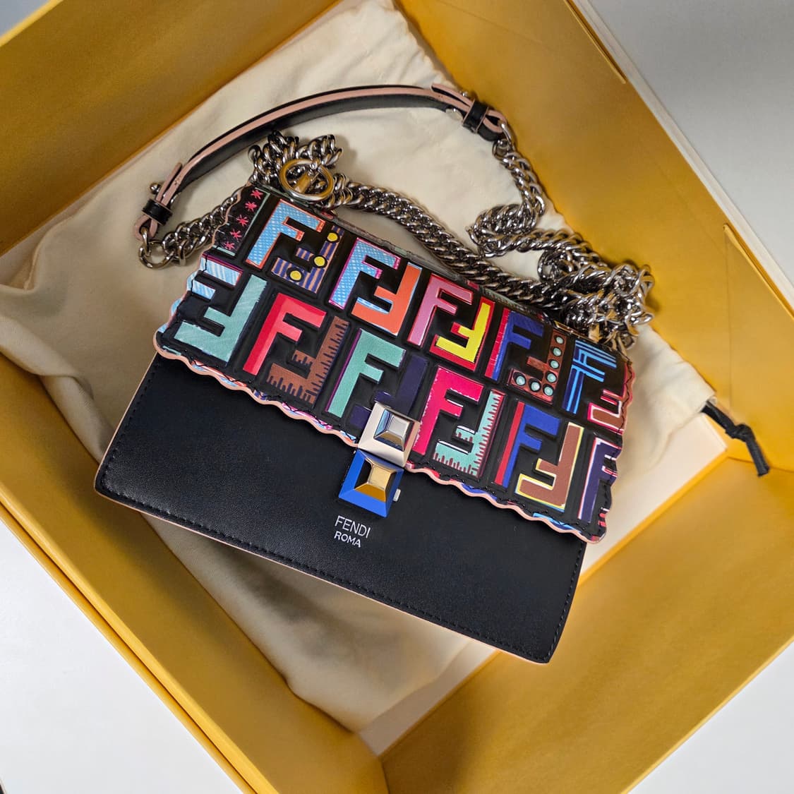 FENDI 펜디 정품 캔아이 멀티에프 은장 체인백 스몰 숄더백 크로스백 상품이미지1