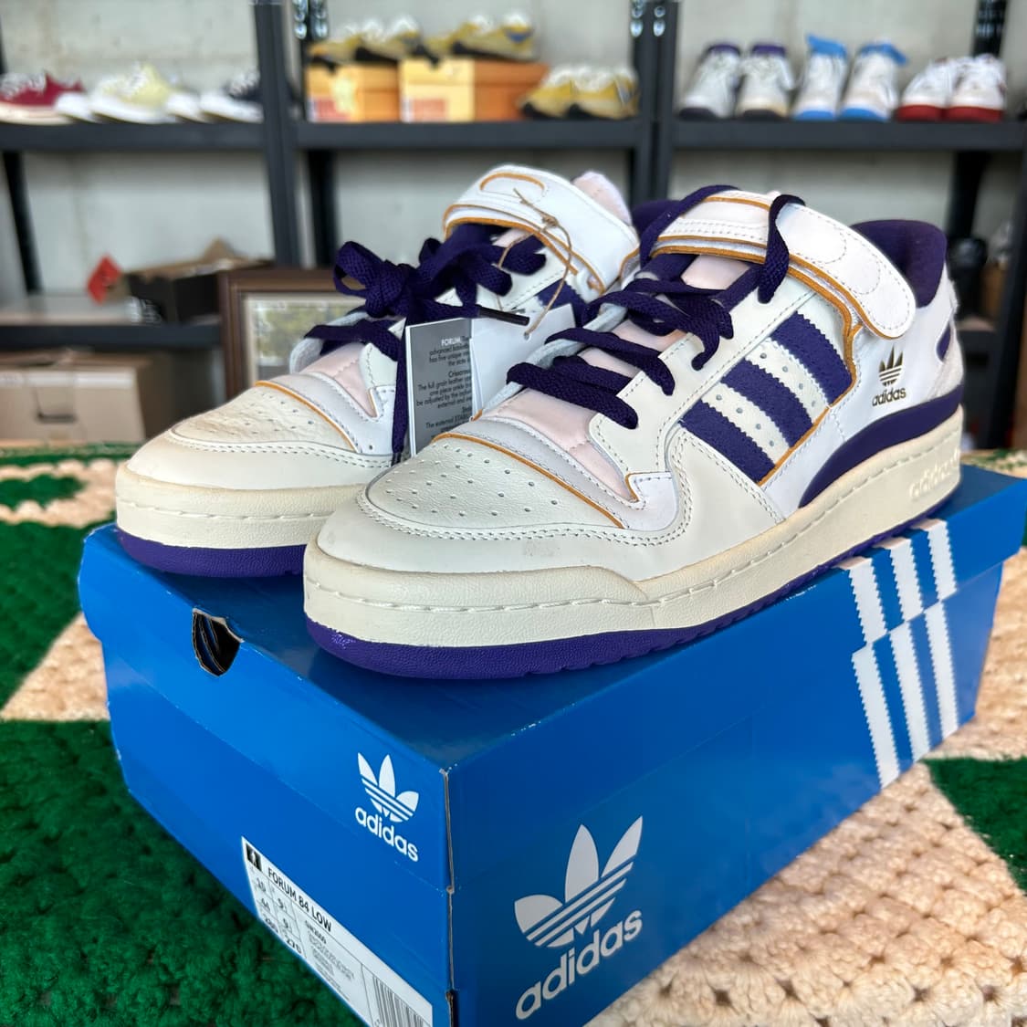 새상품 아디다스 포럼 84 로우 (GW2009) 상품이미지1