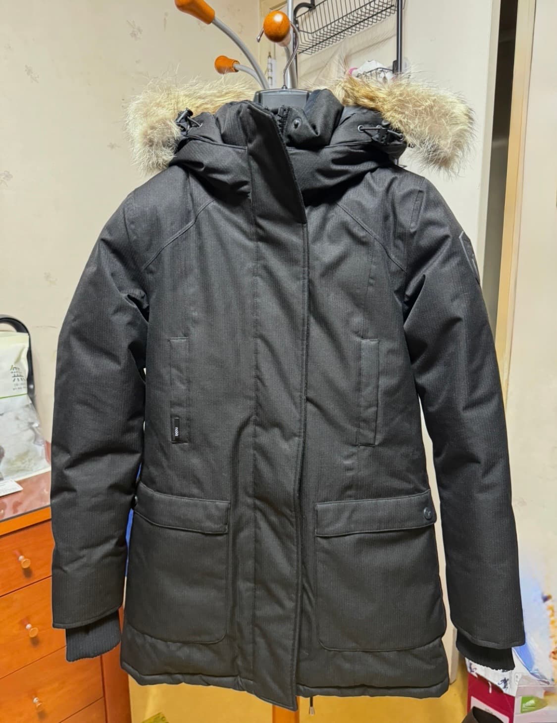 노비스 카를라 칼라 xs 패딩 상품이미지2