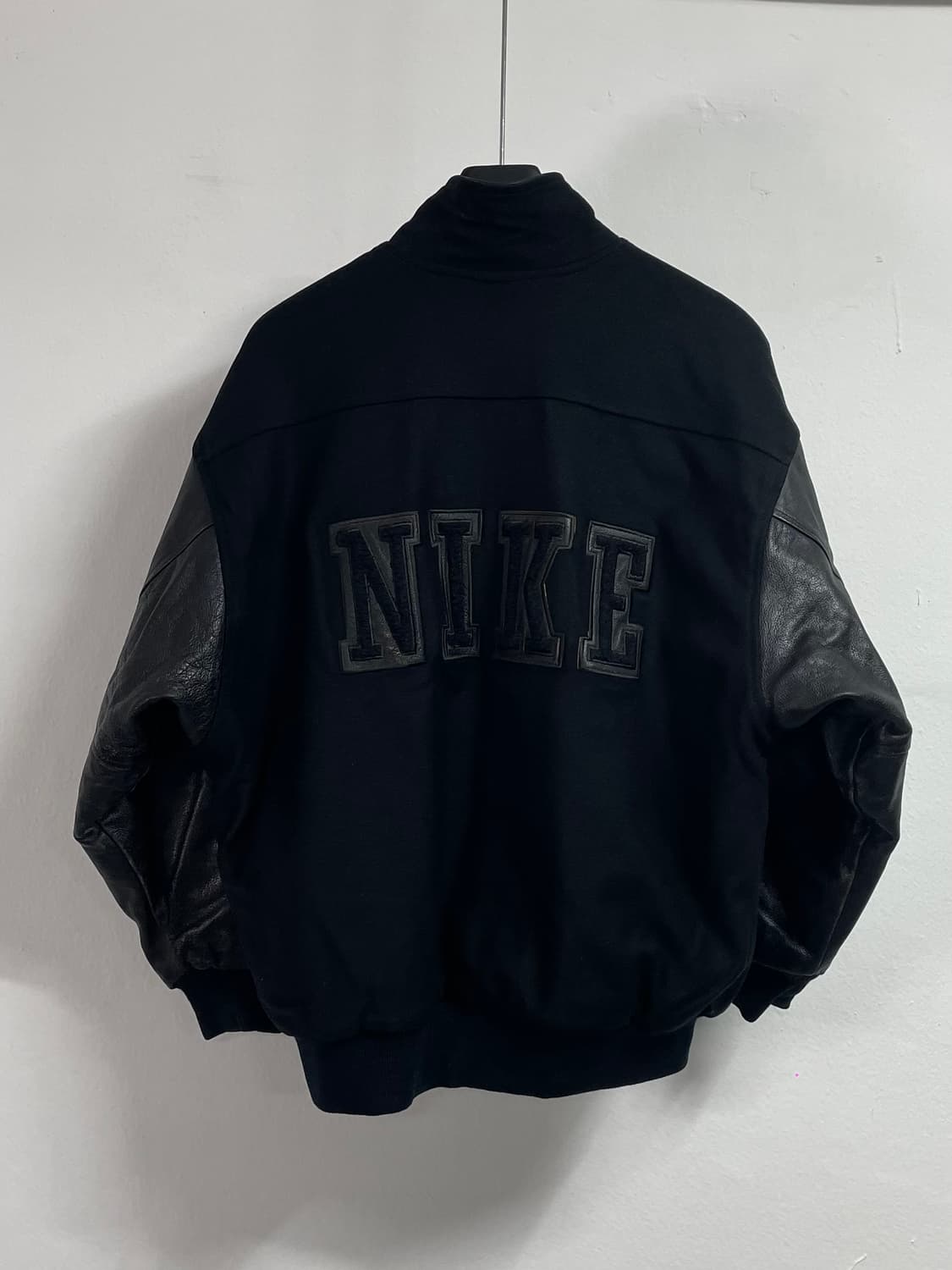 90s 나이키 리얼레더 빅로고 바시티자켓 (on.194) 상품이미지1