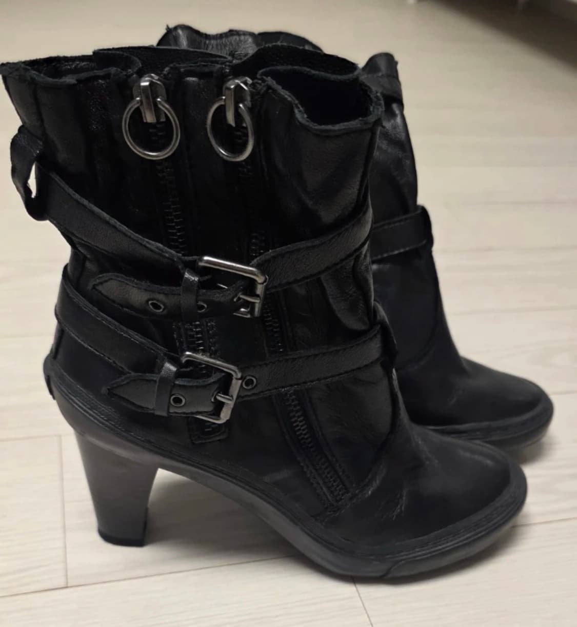 Ash 벨트 디테일 앵클부츠 힐 38 상품이미지1