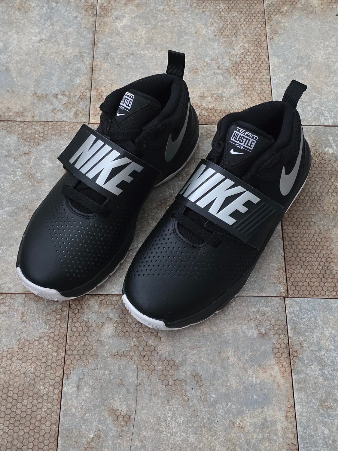 (230)나이키 팀 허슬 d 8 블랙  상품이미지1