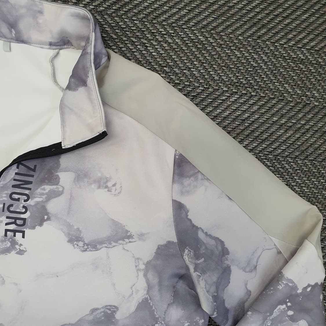 어메이징크리 반집업 기능성 긴팔티 남자105 상품이미지4