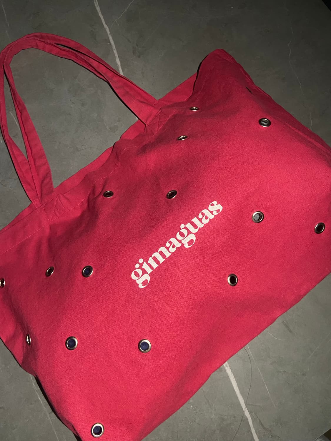 기마구아스 빅 아일렛 토트백 레드 상품이미지4