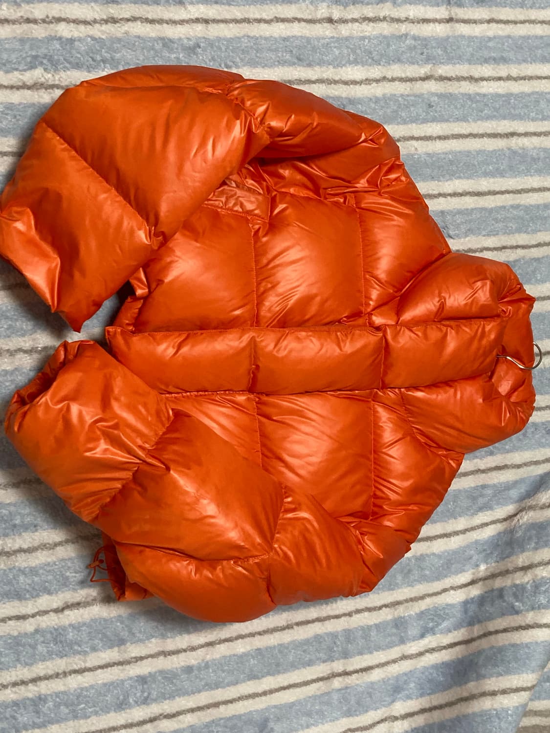 Leey Embroidered Crop Puffer Jacket 상품이미지4