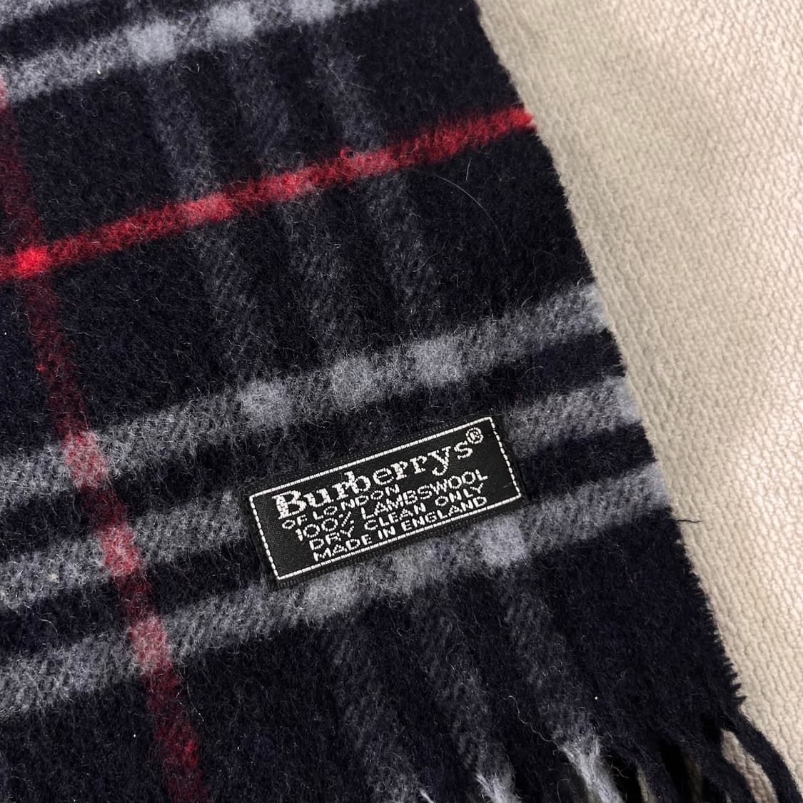 버버리 노바체크 램스울 네이비 머플러 상품이미지3