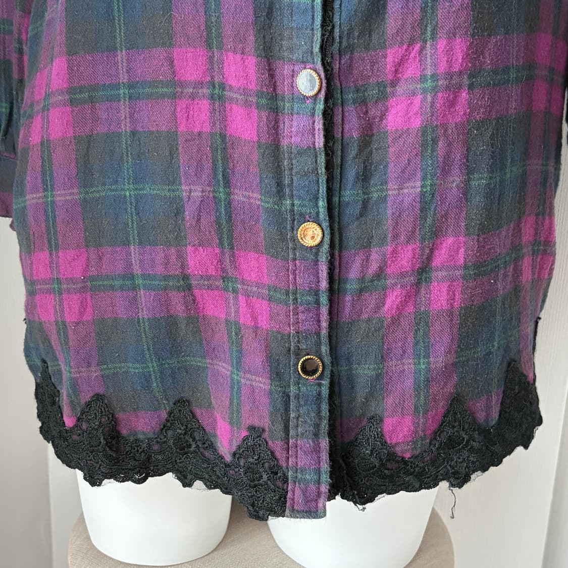 axesfemme 갸루 Plum Ruffle Plaid Blouse 상품이미지4