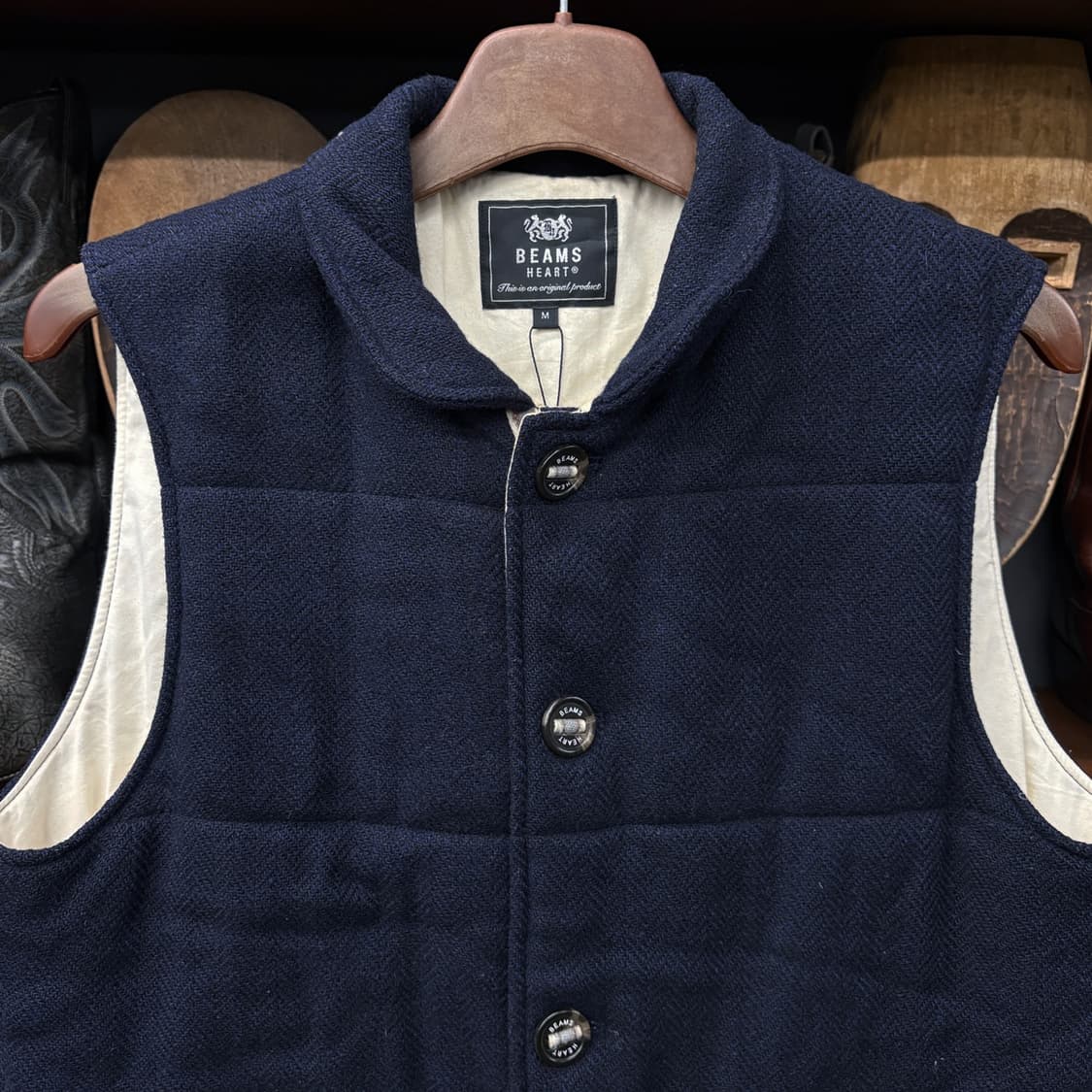 빔즈 하트 보카시 헤링본 라운드카라 버튼업 울 패딩 베스트 N340 상품이미지3
