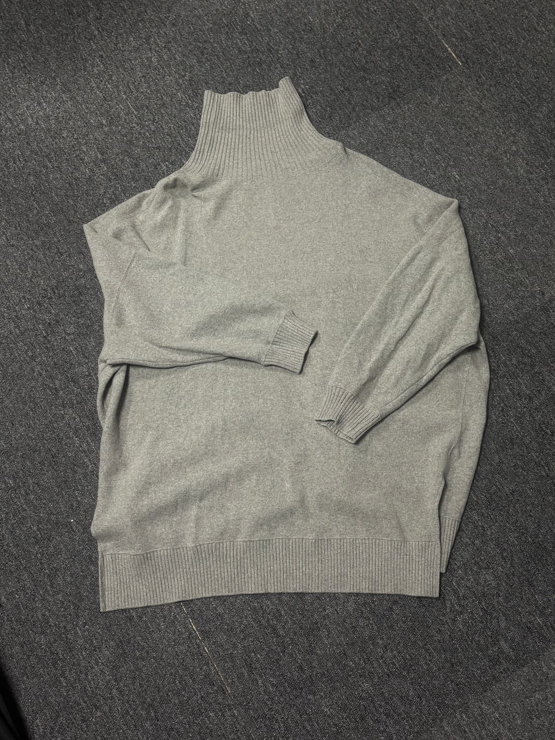 Name 풀오버 오버사이즈 니트 상품이미지1