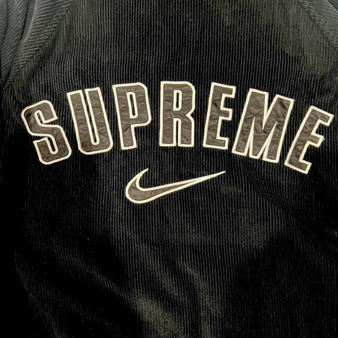 슈프림 x 나이키 아크 코듀로이 후드 자켓 블랙 상품이미지2