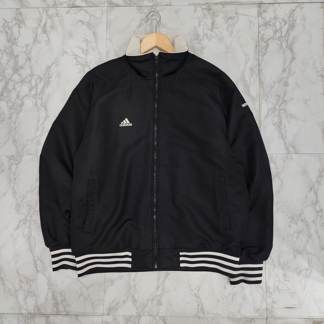 아디다스 마샬이츠 백로고 자켓
L 상품이미지2