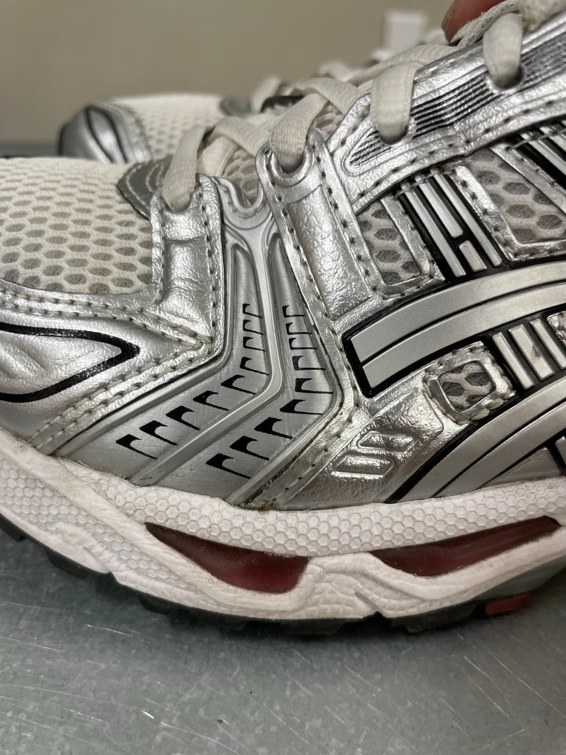 아식스 젤 카야노 14 화이트 퓨어 실버 레드 240 상품이미지8