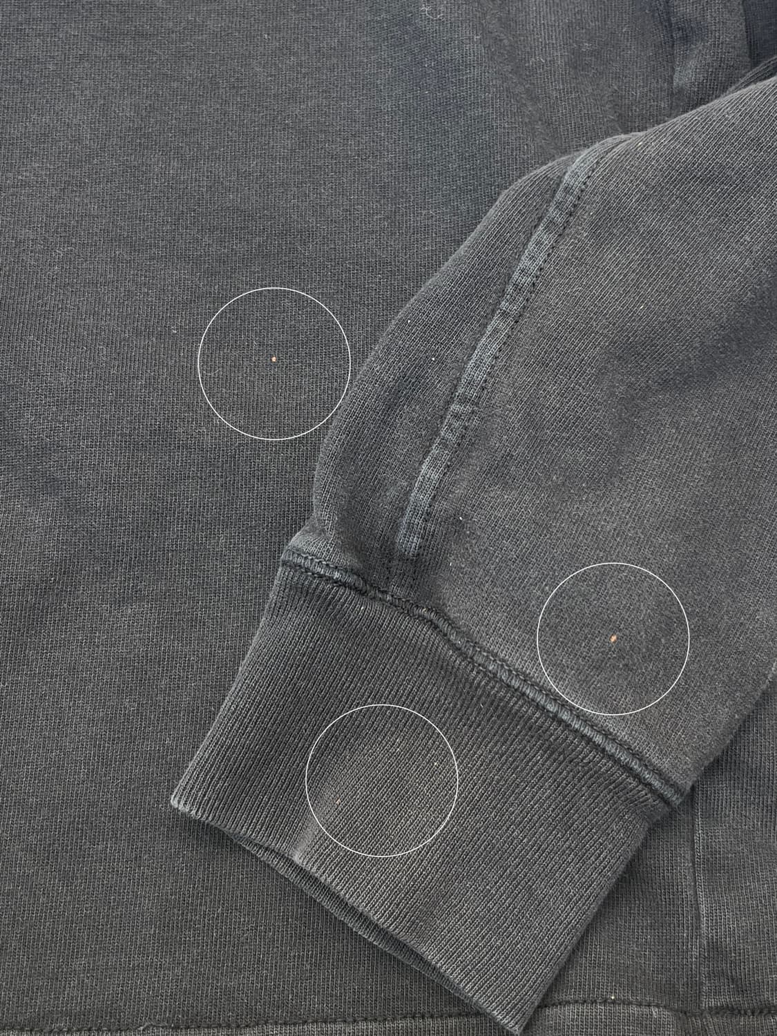 스톤아일랜드 와펜 블랙 롱슬리브 상품이미지9