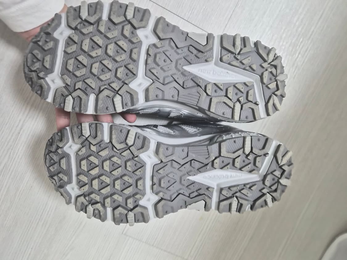 뉴발란스 러닝화 상품이미지3