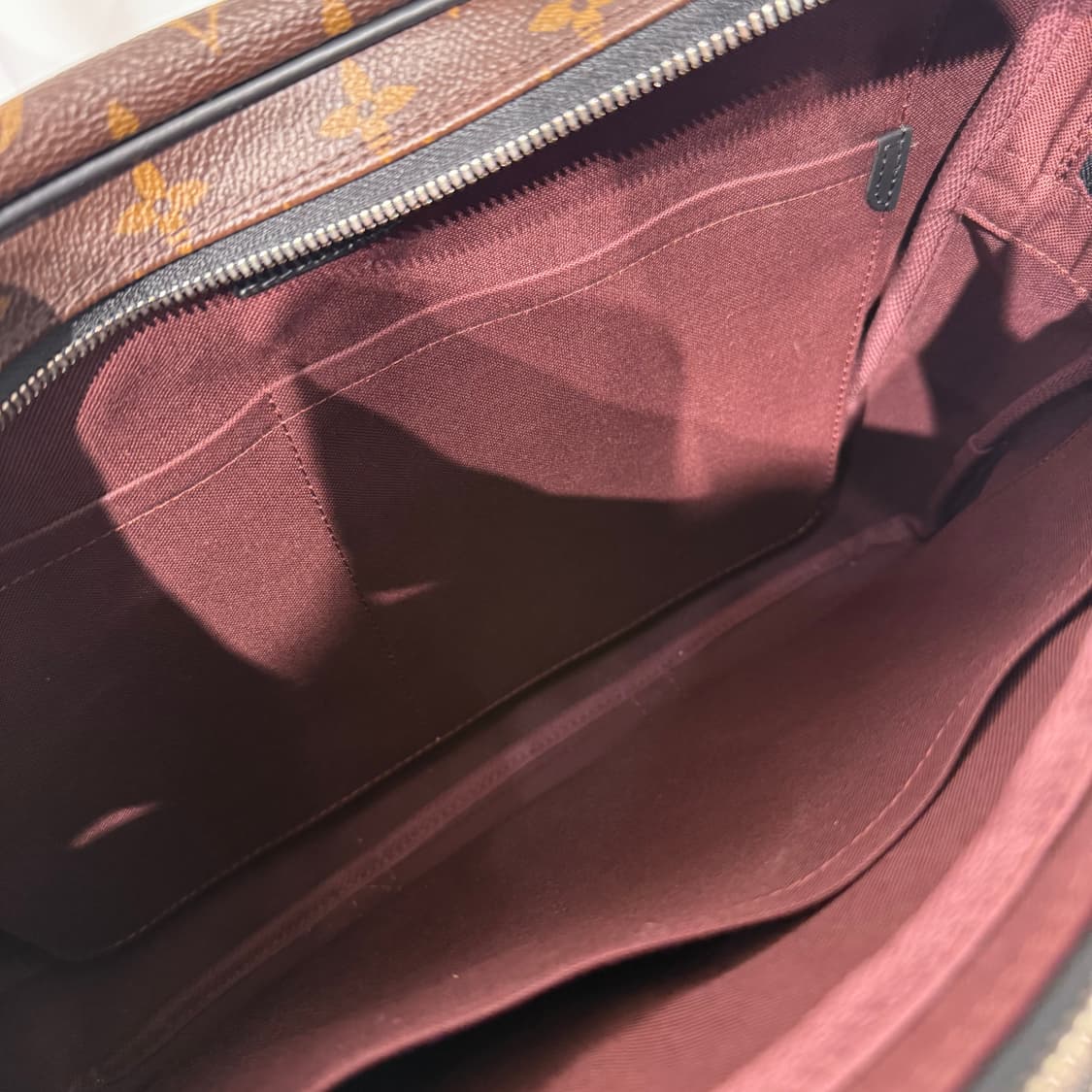 [정품] 루이비통 마카사르 포르트 도큐멍 보야주 PM 상품이미지8