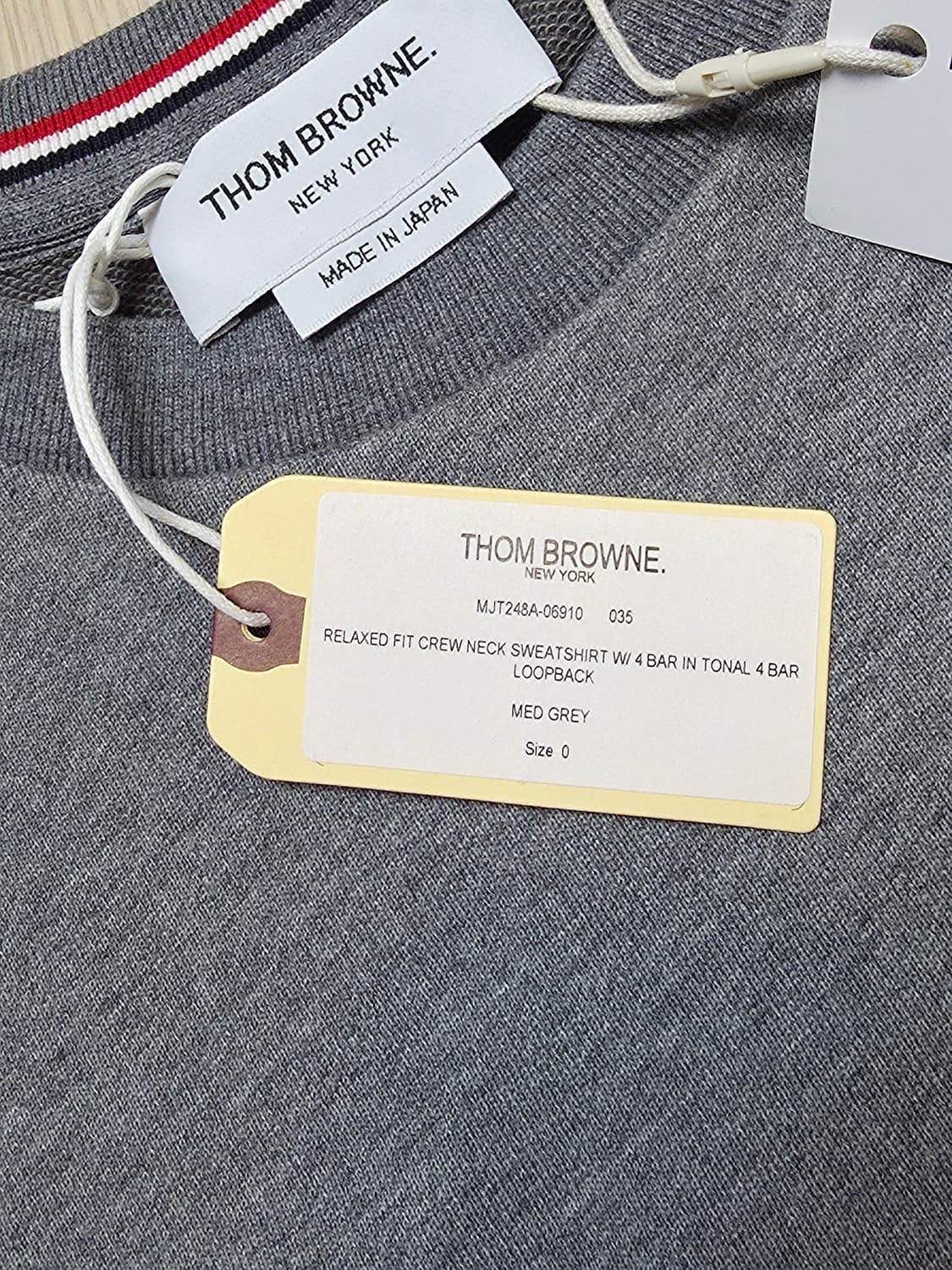 톰브라운 그레이 사선완장 맨투맨 새상품 상품이미지5