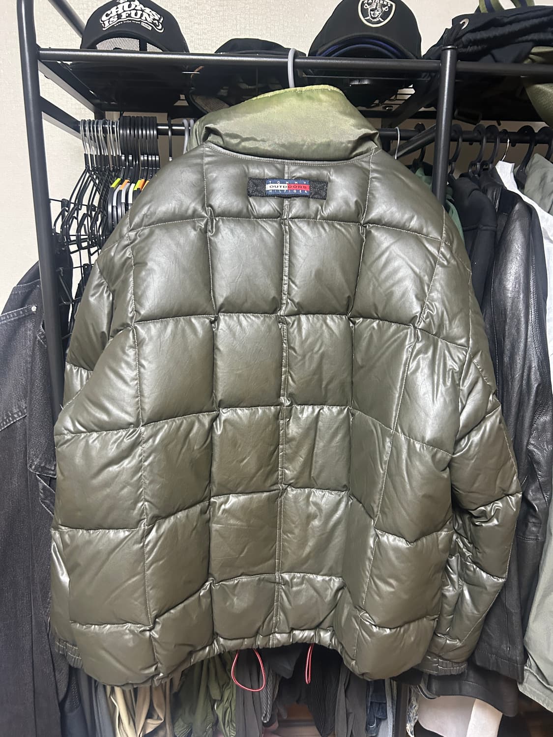 타미힐피거 패딩 점퍼 카키 상품이미지3