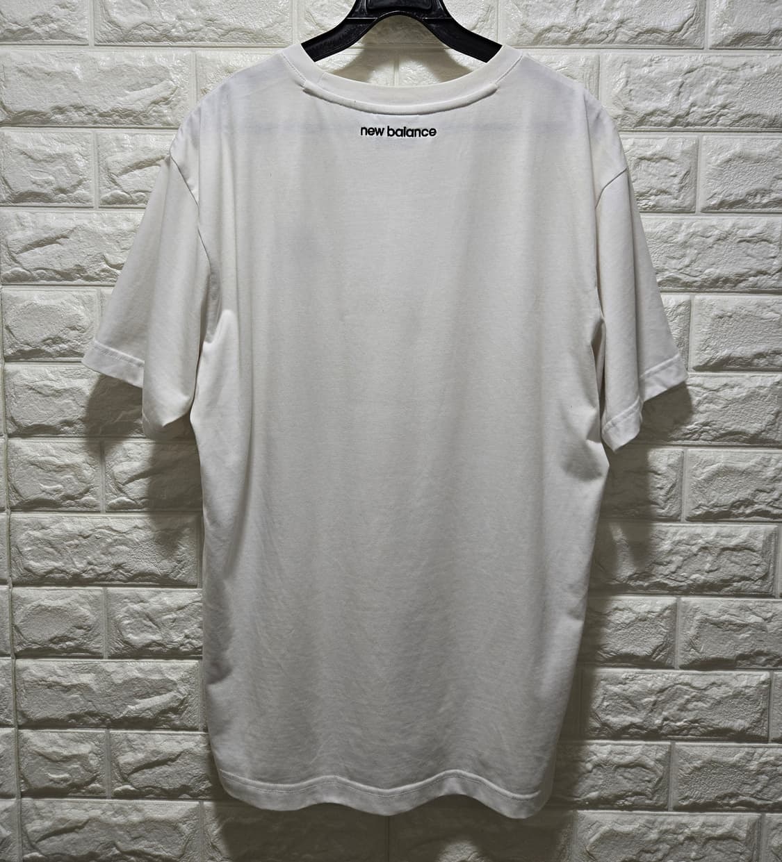 뉴발란스 에센셜 스몰 자수로고 반팔티 100 상품이미지6