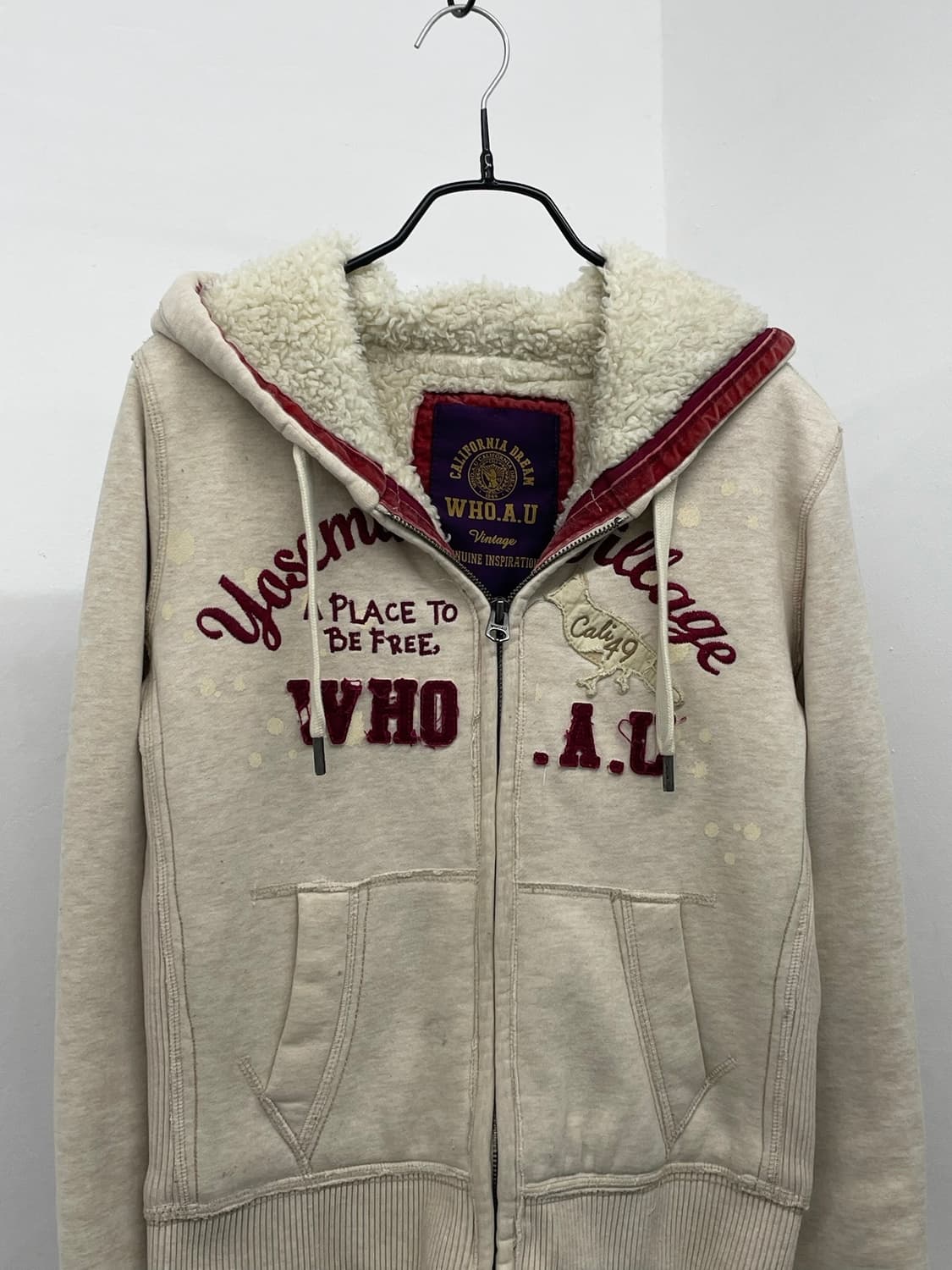 후아유 로고 자수 울프죠 집업 상품이미지3