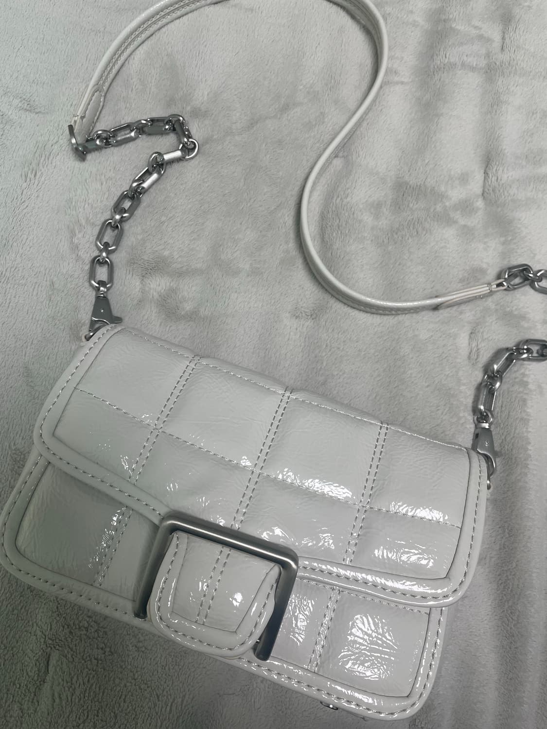 자라 버클 디테일 퀄팅 크로스백 상품이미지4