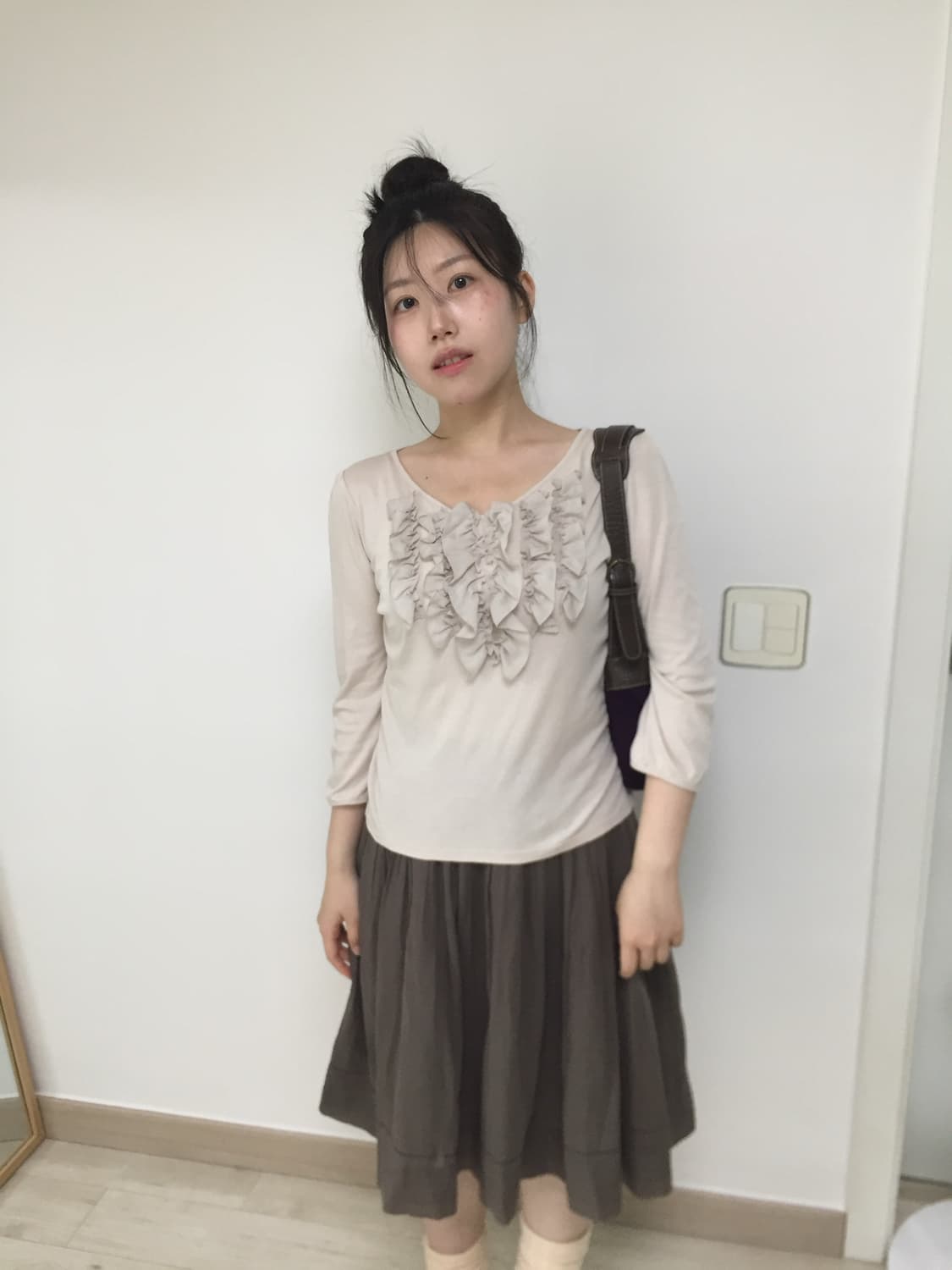 ruffle round neck T 상품이미지4