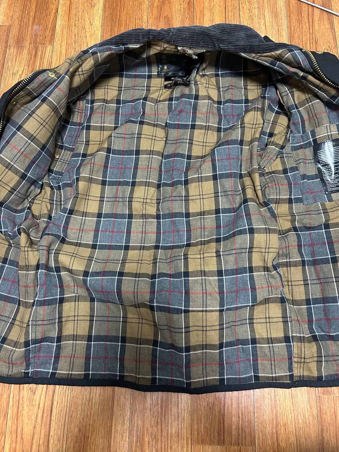 바버 인터네셔널 34사이즈 판매합니다! 상품이미지3