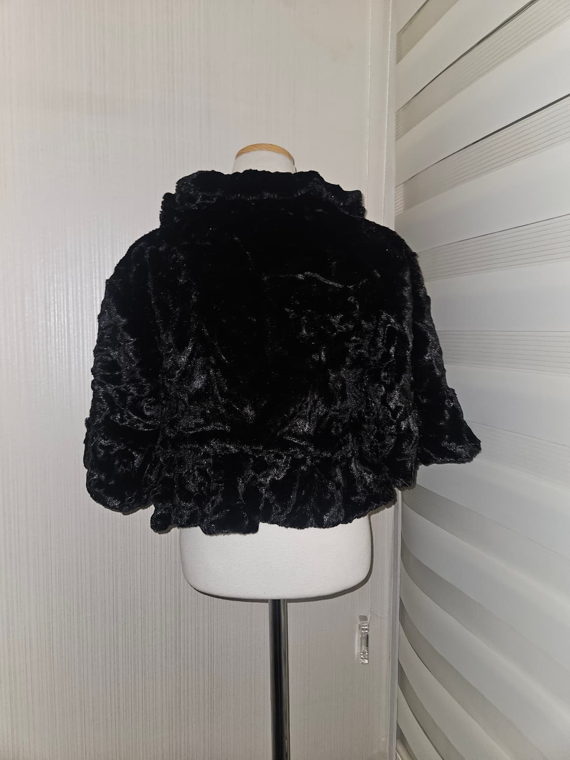 빈티지 공겜여주 블랙 퍼자켓 상품이미지3