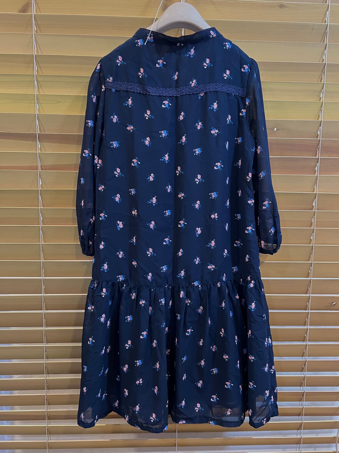 더엠포리움 일본수입 여성 네이비 플라워 쉬폰원피스 상품이미지3