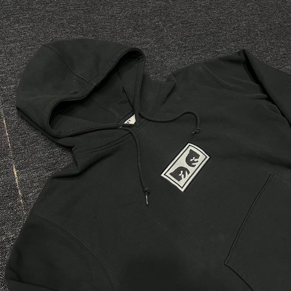 오베이 아이즈 로고 후드티 상품이미지2