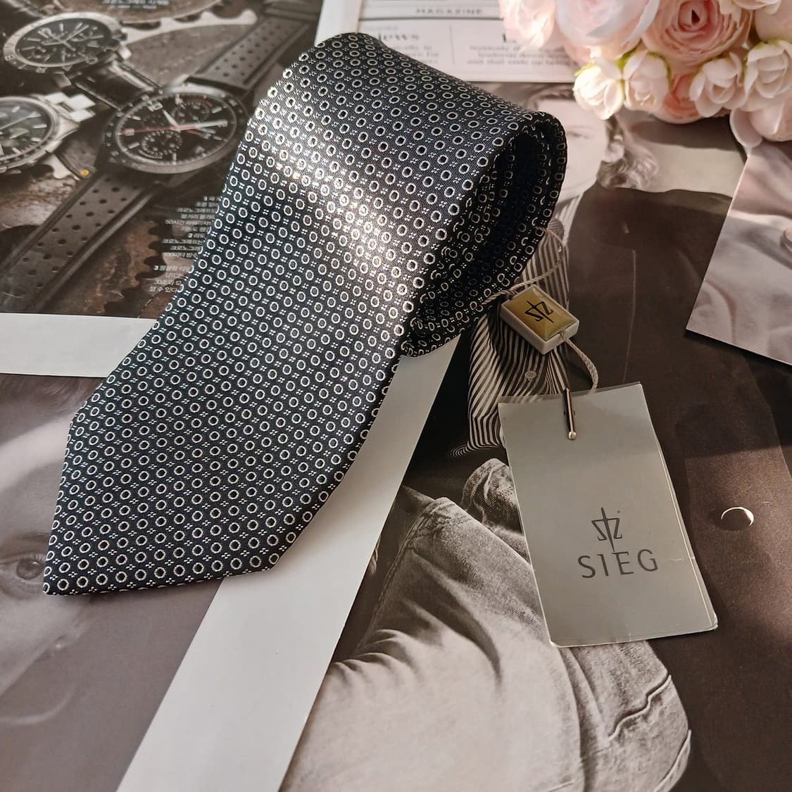 지이크 실크 마이크로 패턴 슬림 넥타이 7.5cm 새제품 A18976
 상품이미지1