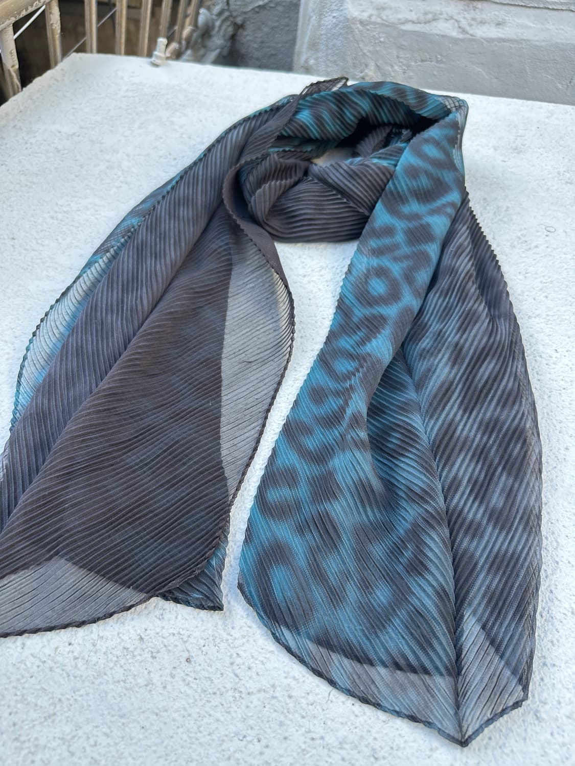 NONE pleated Leopard Print Scarf 상품이미지1