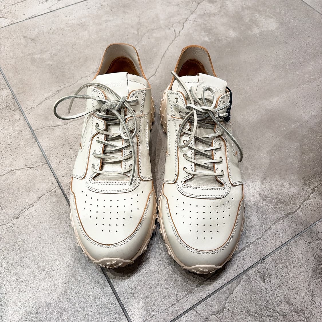 (정품/새상품) BUTTERO 부테로 남성 화이트 빈치 X 스니커즈 상품이미지1