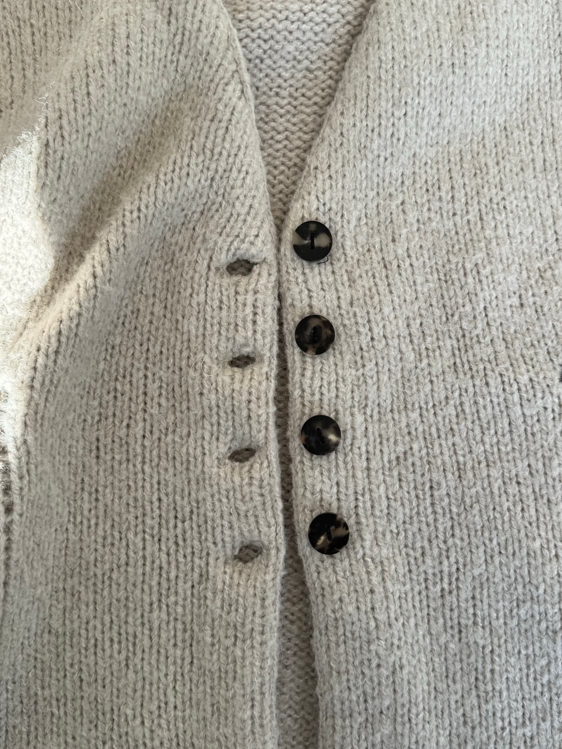 마뗑킴 볼륨 니트 가디건 상품이미지7